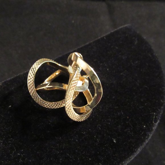 14K Yellow Gold Twisted Hoop Pierced Earrings - Picture 2 of 5